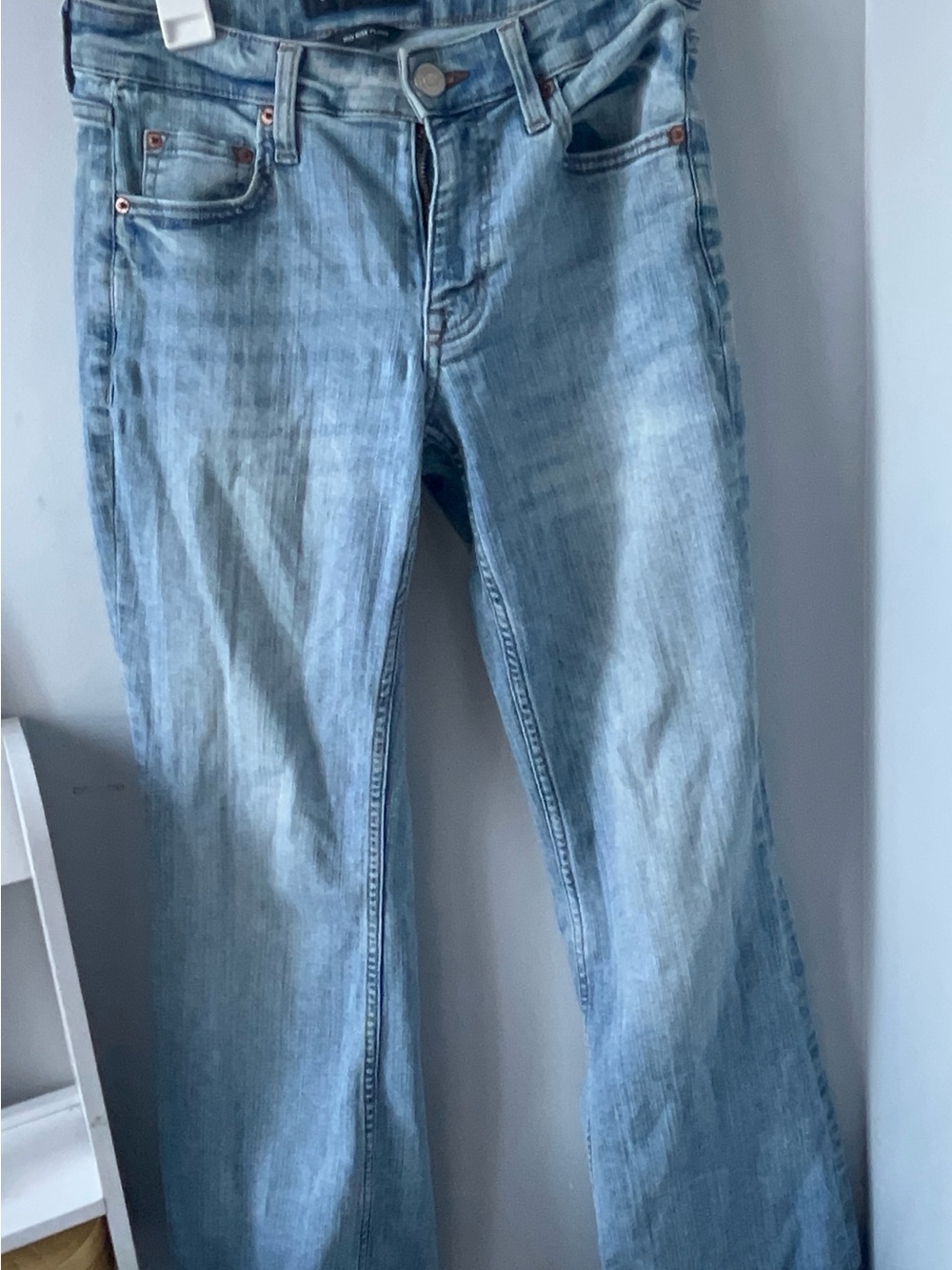 Aeropostale Light Wash Wide-Leg Jeans